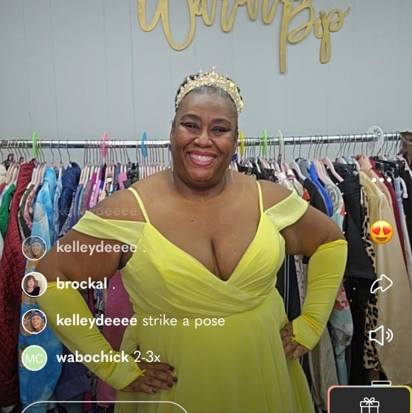 π€The Motley Cruise March 7th- CLASSIC REWIND - Picture 10 of 16